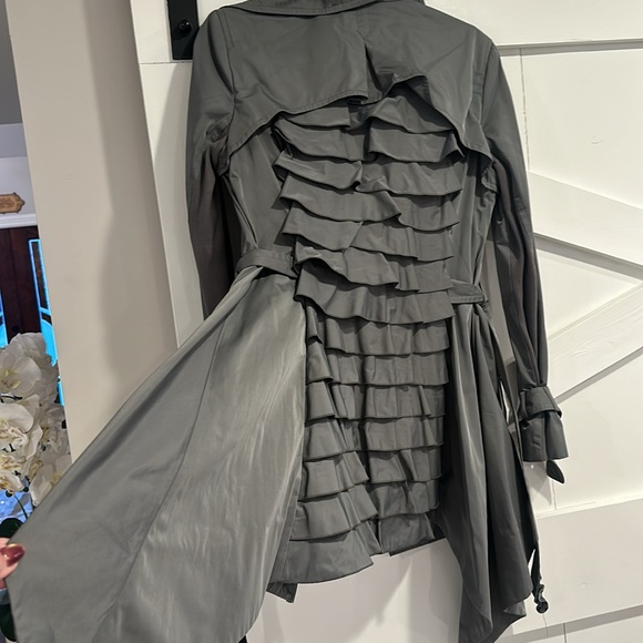 BCBG coat - Picture 3 of 7